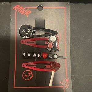 4PC RAWR DINO HEART CLIPS